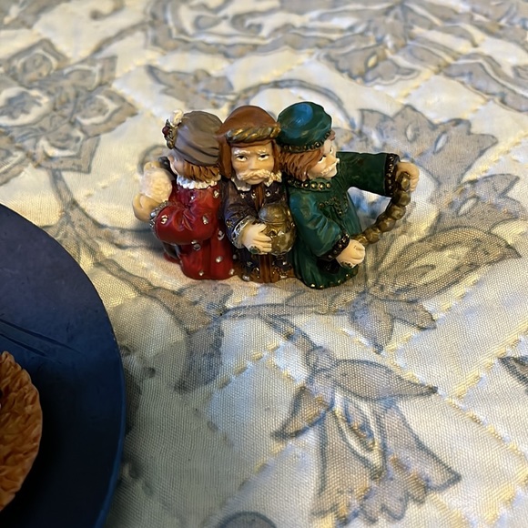 Miniature nativity tea set - Picture 2 of 6